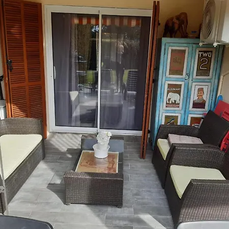 Agay Le Pti Bonheur 60M2 Rez De Jardin, En Bord De Mer Saint-Raphaël Exterior foto